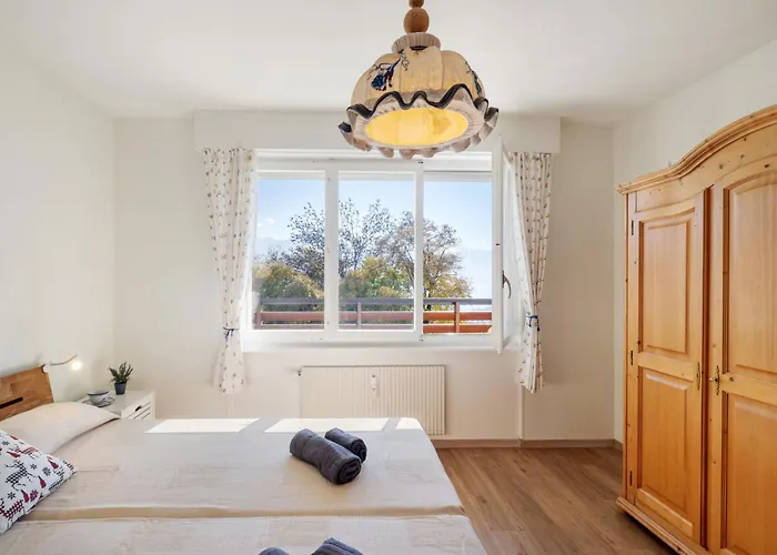 Armorial Ouest 51 By Interhome * 克莱恩 蒙塔纳