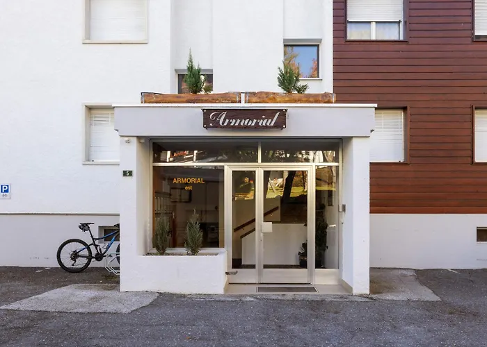 Armorial Ouest 51 By Interhome Apartamento Crans-Montana
